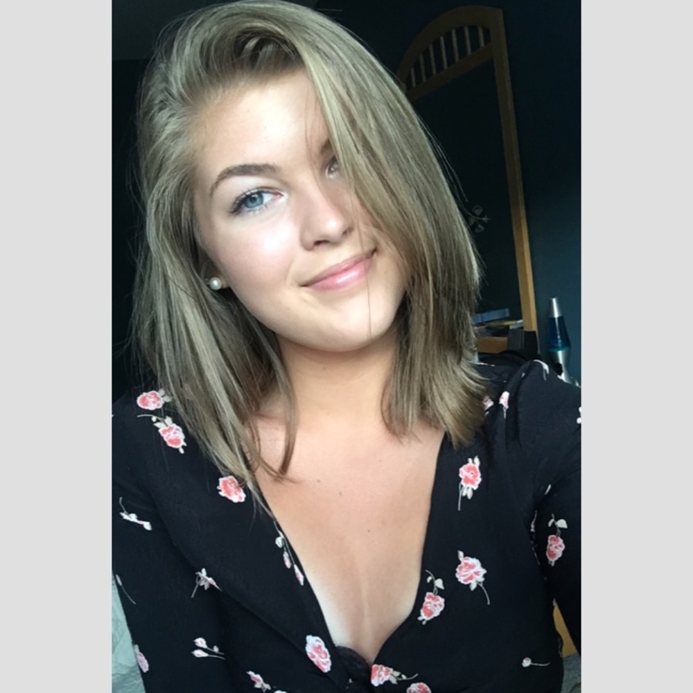 Meet your Posher, Hailey